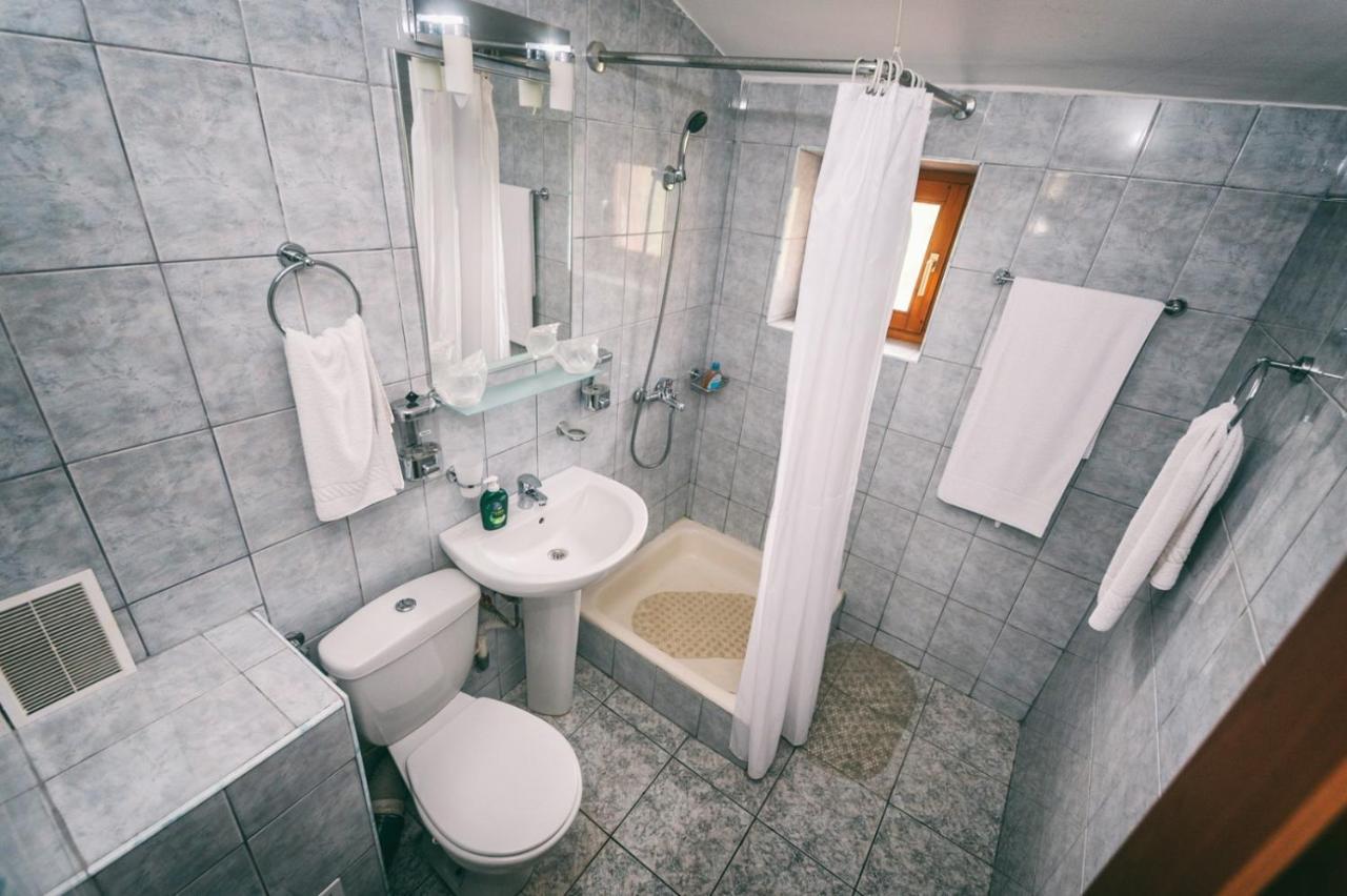 Hotel Amurg Ефорие Суд Екстериор снимка