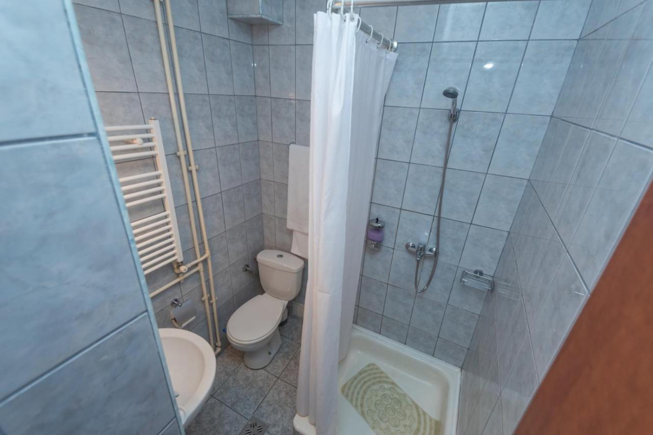 Hotel Amurg Ефорие Суд Екстериор снимка